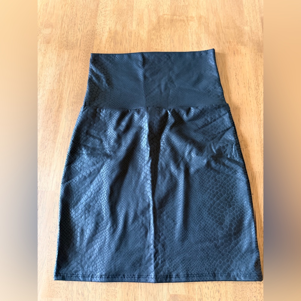 Cherish Black Textured Apparel